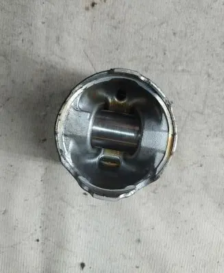 Piston