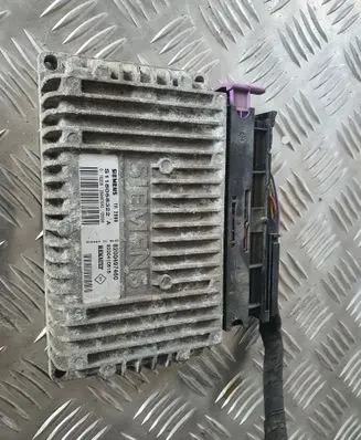 Renault Modus Gearbox control unit/module S118058322A 8200497460