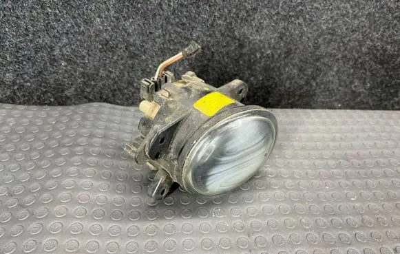 Mercedes-Benz A W169 Front fog light A2518200756