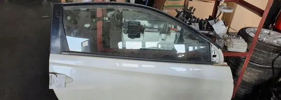 Honda CR-Z Front door