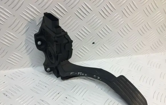 Ford Mondeo MK IV Accelerator throttle pedal 6G929F836SC