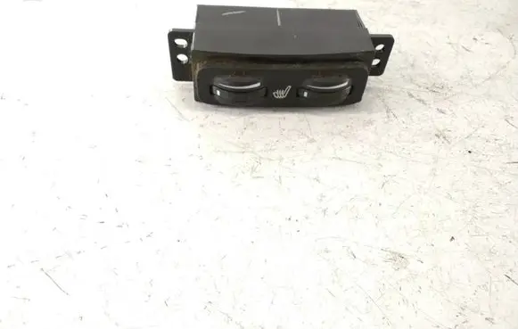 Toyota Avensis T250 Seat heating switch 453417