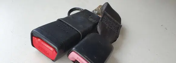 Lexus GS 300 350 430 450H Rear seatbelt buckle