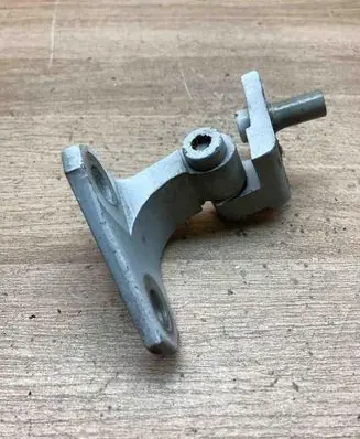 Volkswagen Golf VI Engine bonnet/hood hinges 1K0831432 A046574