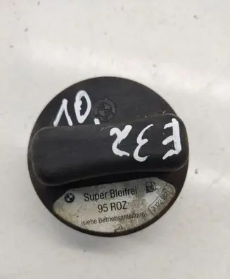BMW 7 E32 Fuel tank filler cap 2122182