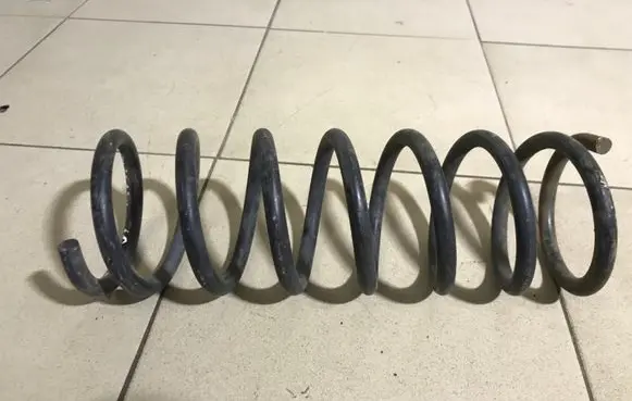 Ford Mondeo Mk III Rear coil spring