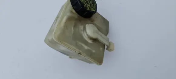 Volvo S60 Brake fluid reservoir 8646006