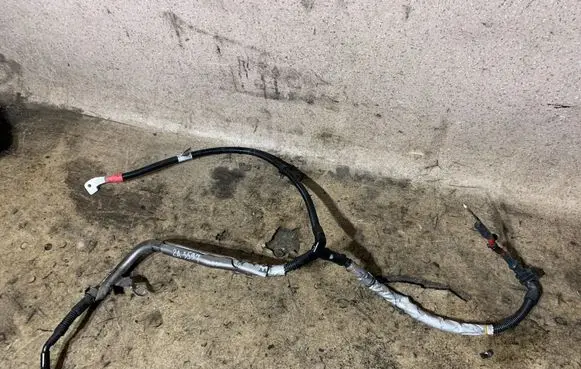 BMW 3 F30 F35 F31 Wires (starter motor) 8584699