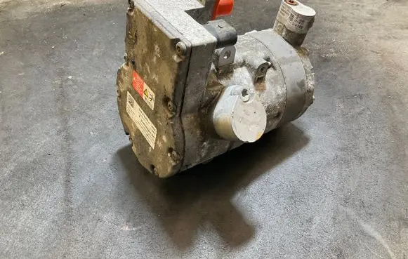 Audi A3 8Y Air conditioning (A/C) compressor (pump) 5QE816803J