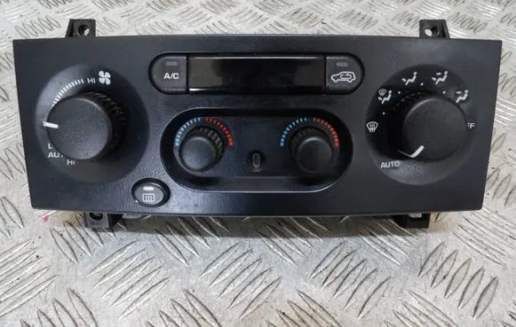 Jeep Grand Cherokee (WJ) Climate control unit 