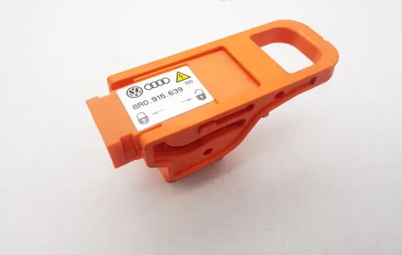 Volkswagen Jetta VI Hybrid / electric car battery 8R0915639