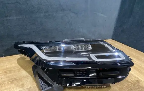 Land Rover Range Rover Velar Headlight/headlamp M8A213W029LA L8A213W029LA1 89915124