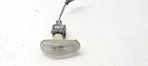 Saab 9-3 Ver2 Front fender indicator light 