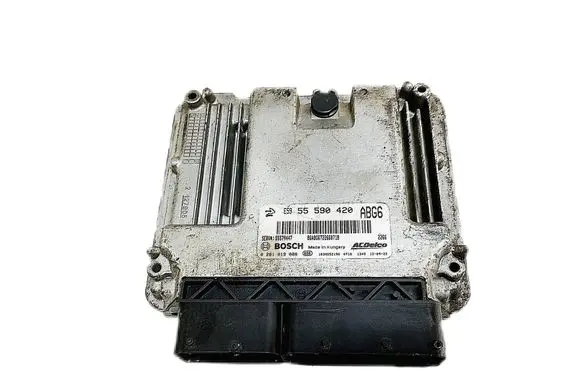 Opel Astra H Engine control unit/module 55590420