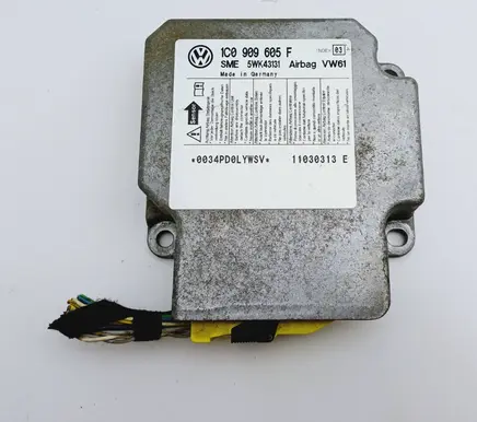 Volkswagen Golf IV Airbag control unit/module 1C0909605F 5WK43131