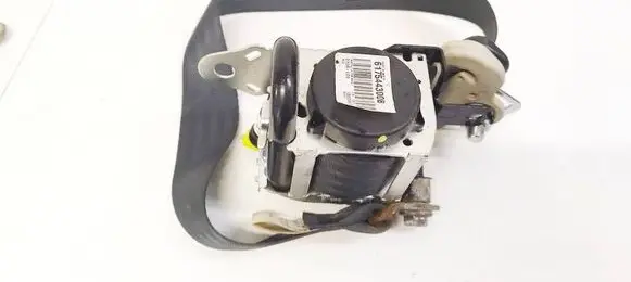 Nissan Juke I F15 Front seatbelt 617544300B