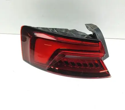 Audi A5 Rear/tail lights 8W6945091J