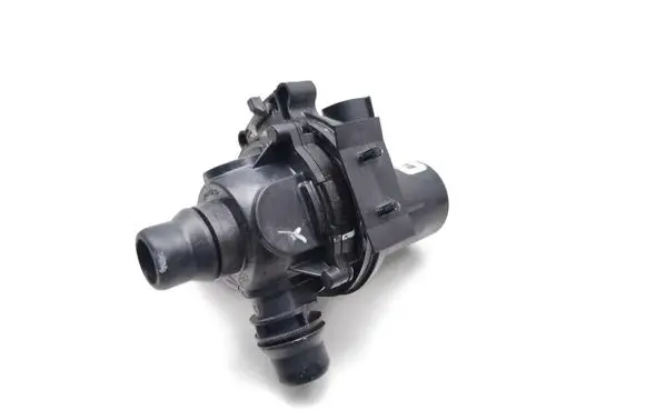 Jaguar I-Pace Electric auxiliary coolant/water pump J9D3-8D108-AC HDZ185765
