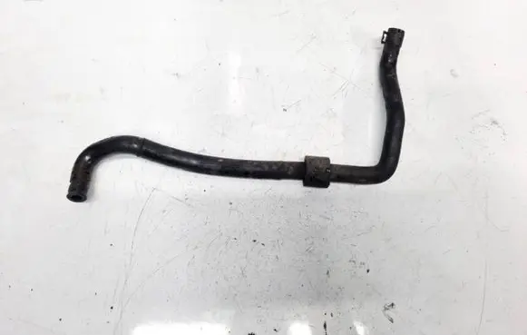 Volkswagen Touran I Engine coolant pipe/hose