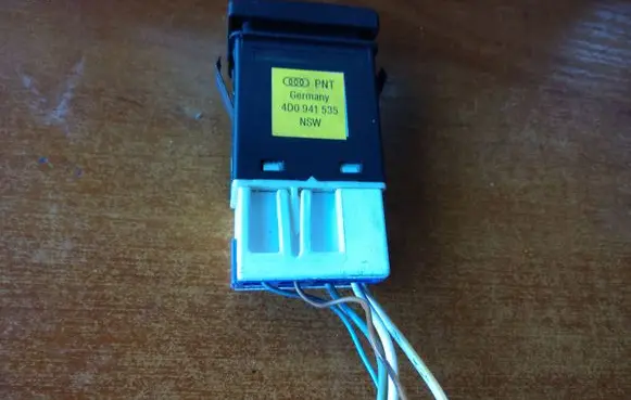 Fog light switch