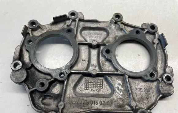 Mercedes-Benz S C217 Camshaft holder A2760150201 2760150201