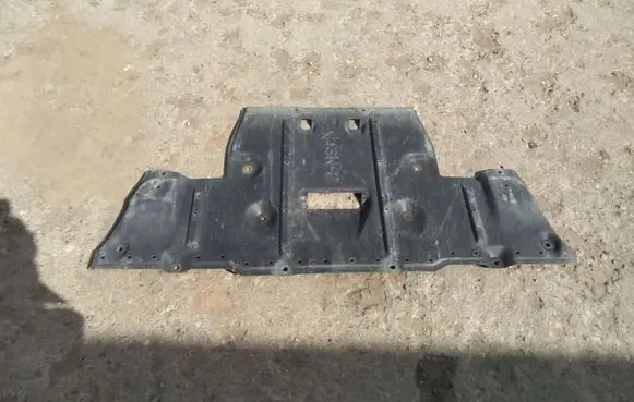 Nissan Leaf I (ZE0) Center/middle under tray cover 748N23NA0A