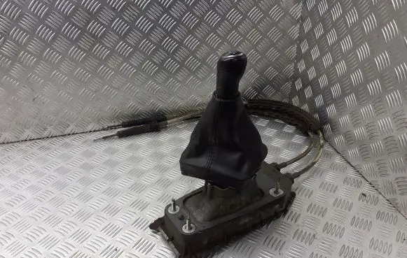 Volkswagen Polo IV 9N3 Gearbox retarder lever 6Q0711049AL