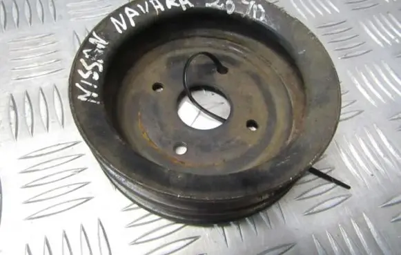 Nissan Navara D22 Water pump pulley 