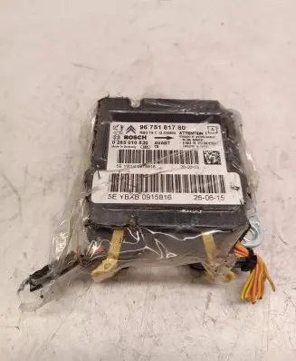 Peugeot 3008 I Airbag control unit/module 9675181780 0285010830 YBXB0915816