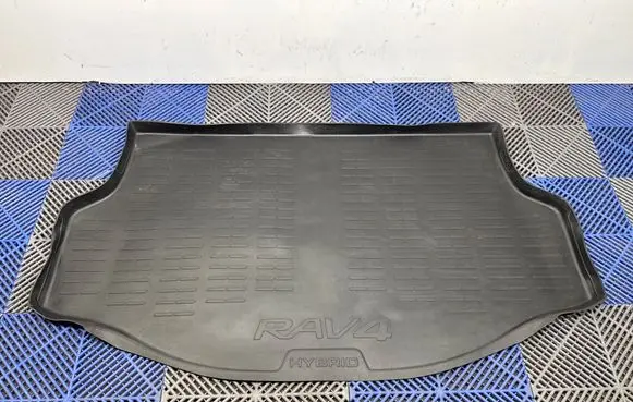Toyota RAV 4 (XA40) Rubber trunk/boot mat liner Keal