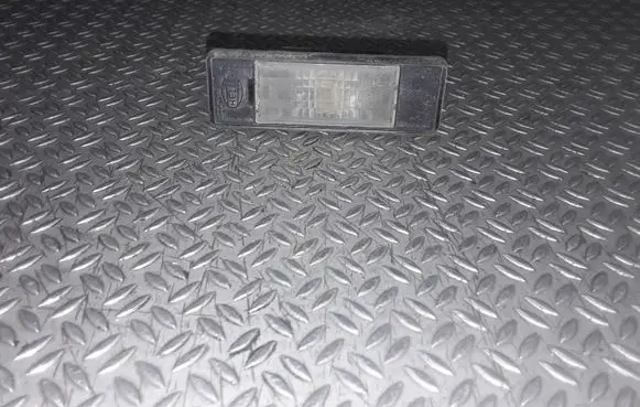 Citroen C8 Number plate light