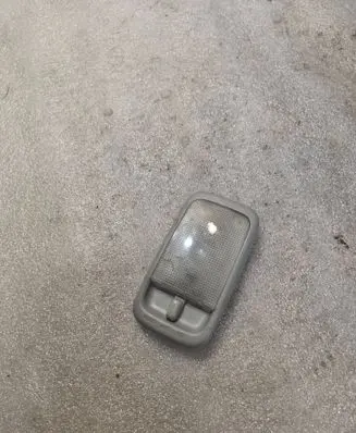 Toyota Yaris Front seat light
