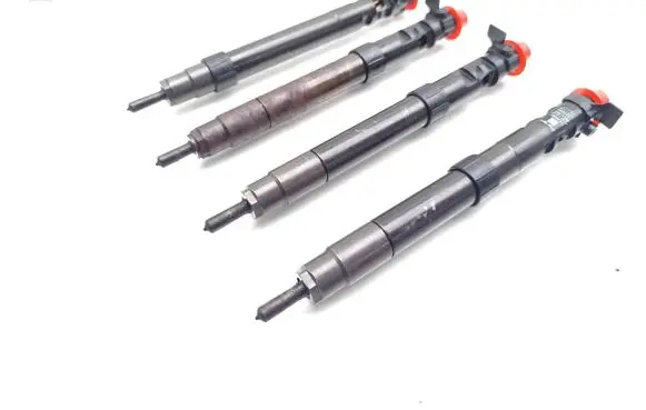 Ford Grand C-MAX Fuel injectors set 9686191080 EMBR00101D