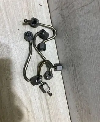 BMW 3 G20 G21 Fuel injector supply line/pipe 