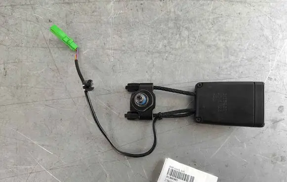 Volvo XC60 Front seatbelt buckle 31369301