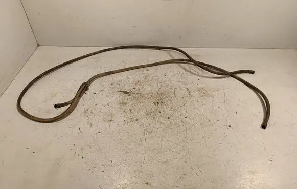 Nissan Navara D40 Windshield washer fluid hose 