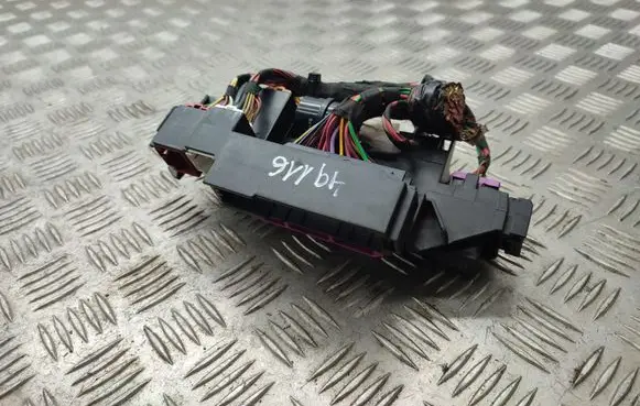 Audi Q5 SQ5 Fuse module