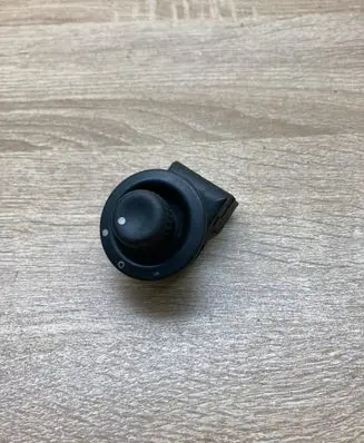 Renault Scenic I Wing mirror switch 7700847433