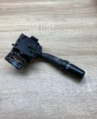 Toyota Corolla Verso AR10 Wiper control stalk 8465205170 L99