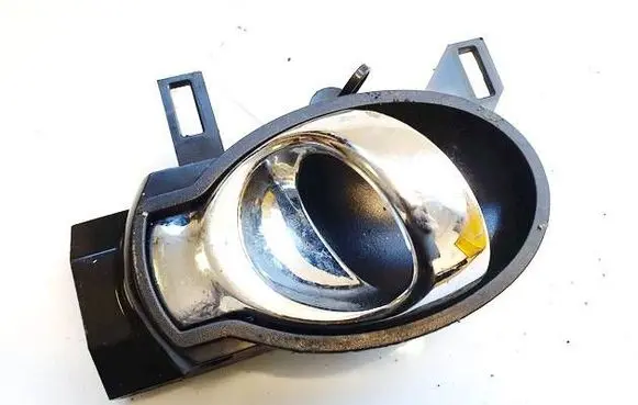 Nissan Juke I F15 Rear door interior handle