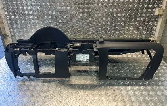 Volkswagen PASSAT B6 Dashboard 3C1857003