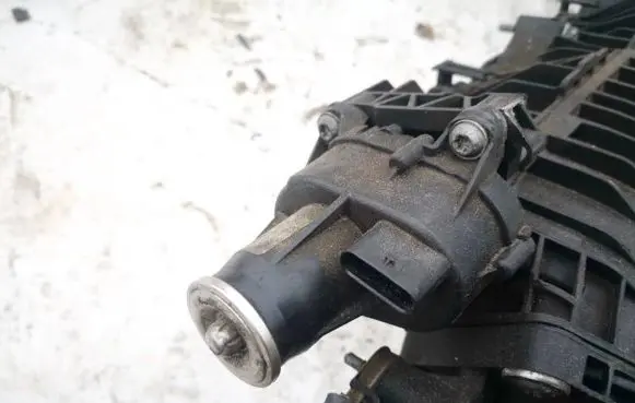 BMW 5 GT F07 Intake manifold valve actuator/motor 0280751014