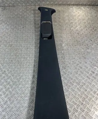Mercedes-Benz ML W164 (B) pillar trim (top) A1646909725 SA15198829