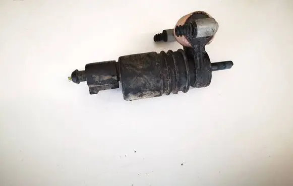 Skoda Roomster (5J) Windscreen/windshield washer pump 1k6955651