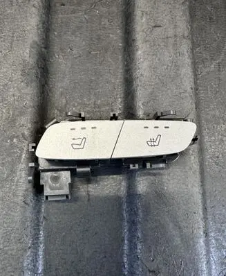 Mercedes-Benz C W205 Seat heating switch A2059050604