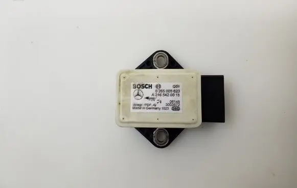 Mercedes-Benz CLS C219 Other relay A2165420018