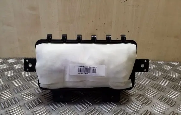 KIA Sorento Passenger airbag 845302P100