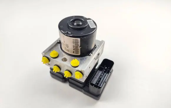 Toyota Yaris ABS Pump 445100D110 06210212114 895410D060