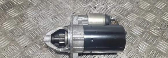 Mercedes-Benz SLK R171 Starter motor A0051513901