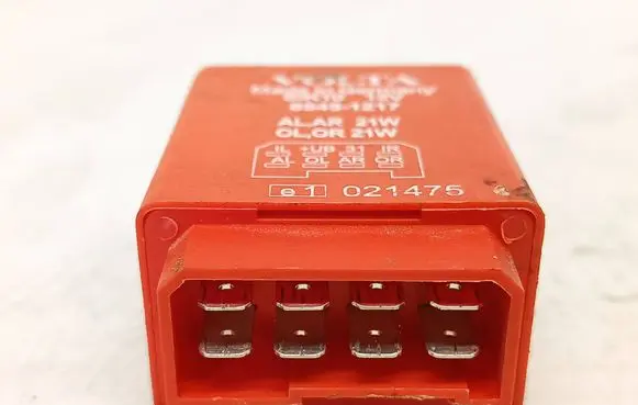 Toyota Corolla Verso AR10 Tow bar relay 85451217 SLK10 E1021475